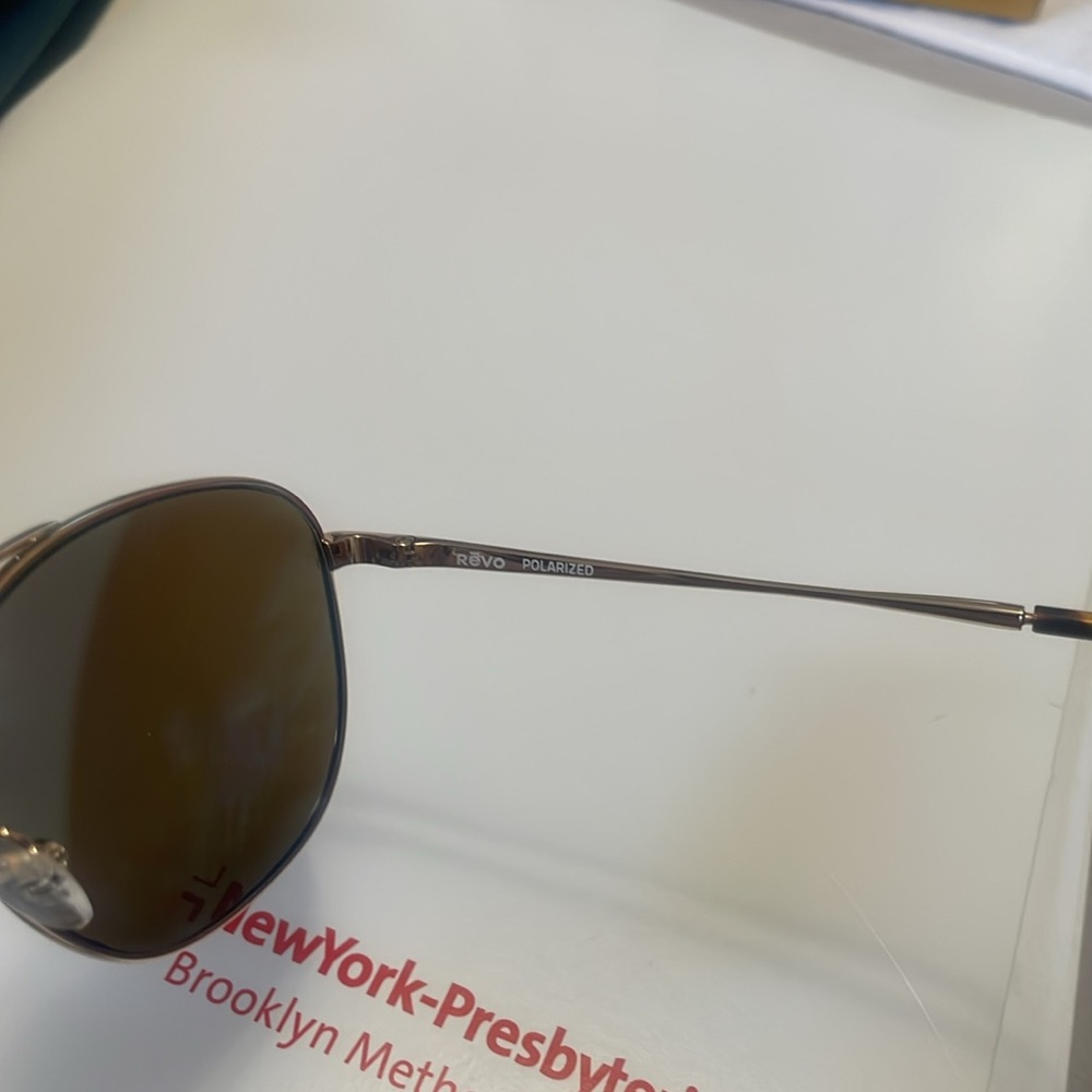 Brand new revo maxie sunglasses - Picture 4 of 9